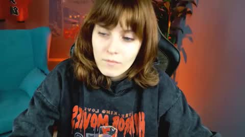 Snapshot of lolaasmus chatting on October 2025 07:42:02 AM I consider myself the god Loki but life just calls me LOL online show from October 2025 07:42:02 AM