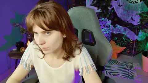 Snapshot of lolaasmus chatting on November 2025 08:16:02 AM I consider myself the god Loki but life just calls me LOL online show from November 2025 08:16:02 AM