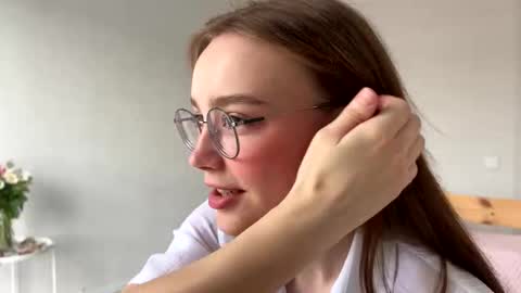 lolaatate online show from March 2026 05:02:01 AM