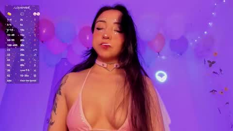 Snapshot of lolaberry_ chatting on November 2025 10:03:01 AM Lola Berry online show from November 2025 10:03:01 AM