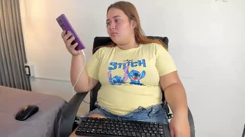 lolabunnysc online show from June 2026 12:25:01 PM