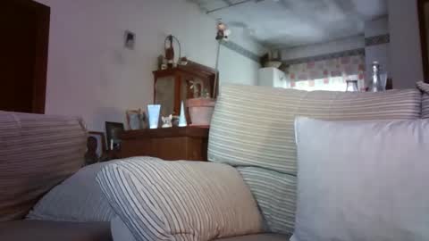 LOLA HUESO y ERIC online show from January 2026 09:01:01 AM