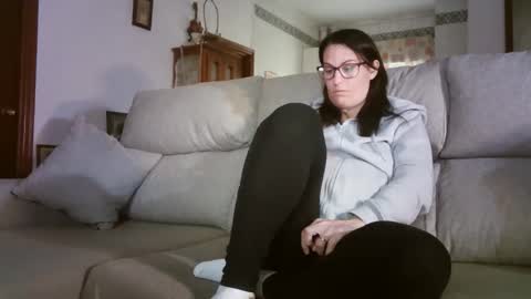 Snapshot of lolahueso chatting on March 2026 10:11:01 AM LOLA HUESO y ERIC online show from March 2026 10:11:01 AM