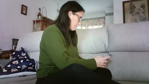 Snapshot of lolahueso chatting on March 2026 09:35:01 AM LOLA HUESO y ERIC online show from March 2026 09:35:01 AM