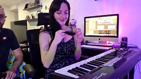 Lola Kynx online show from March 2026 01:32:01 AM