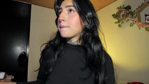 Snapshot of lolaleah_ chatting on February 2026 04:31:01 AM Lola online show from February 2026 04:31:01 AM