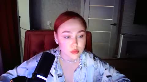 Lola online show from September 2025 12:59:02 PM