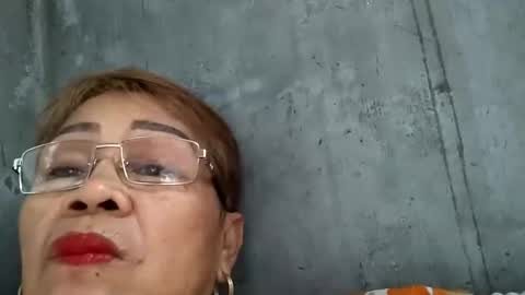 Snapshot of lolamommie chatting on March 2025 05:33:02 AM tey online show from March 2025 05:33:02 AM