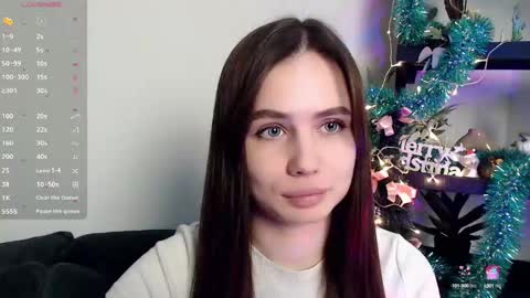 lolapalmer_ online show from December 2024 07:40:02 PM