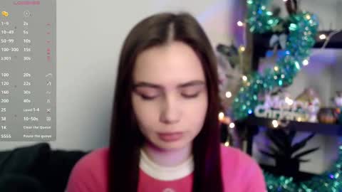 lolapalmer_ online show from January 2025 07:17:01 PM