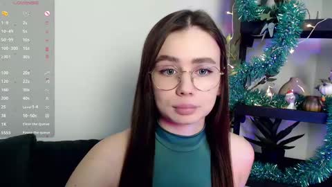 lolapalmer_ online show from January 2025 11:02:02 PM