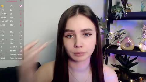lolapalmer_ online show from January 2025 07:49:01 PM