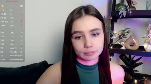 lolapalmer_ online show from January 2025 07:26:01 PM