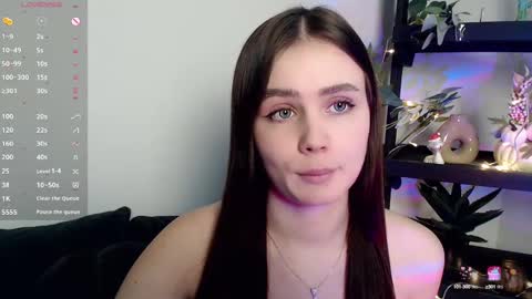 lolapalmer_ online show from January 2025 11:45:02 PM