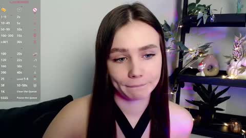 lolapalmer_ online show from January 2025 07:53:02 PM