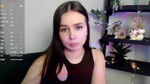 lolapalmer_ online show from February 2025 10:45:01 PM