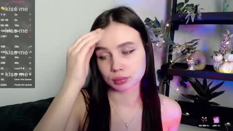 lolapalmer_ online show from February 2025 07:52:01 PM