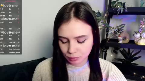 lolapalmer_ online show from February 2025 02:44:02 AM