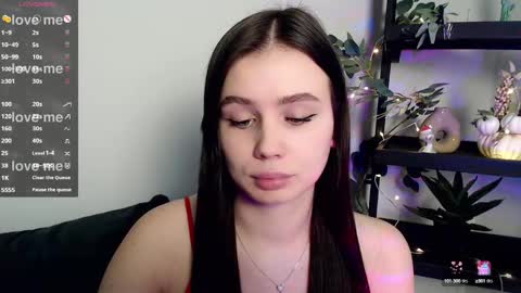 lolapalmer_ online show from February 2025 12:41:02 AM
