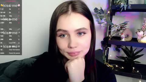 lolapalmer_ online show from February 2025 10:26:02 PM