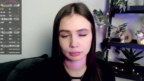 lolapalmer_ online show from February 2025 01:33:01 AM