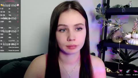 lolapalmer_ online show from March 2025 07:37:02 PM