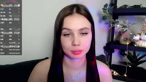 lolapalmer_ online show from March 2025 02:28:02 AM