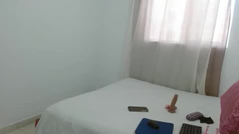 lolascarlettt online show from November 2025 08:18:01 PM