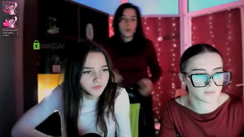 Snapshot of lole_ti chatting on January 2026 07:23:01 AM lole ti online show from January 2026 07:23:01 AM