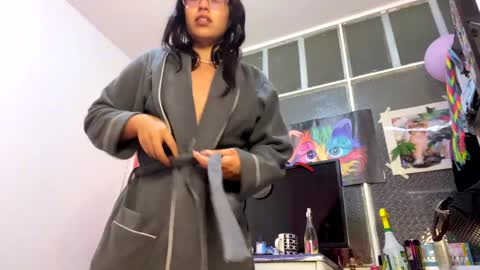 Lolita  online show from January 2025 05:44:02 AM