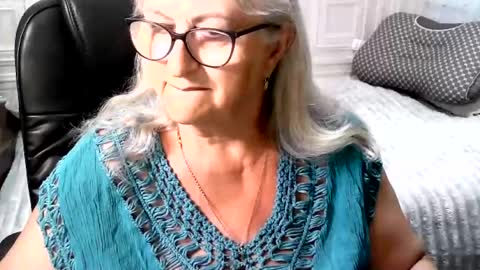 Snapshot of lolkaalyss chatting on July 2026 09:43:01 PM LolkaAlyss online show from July 2026 09:43:01 PM