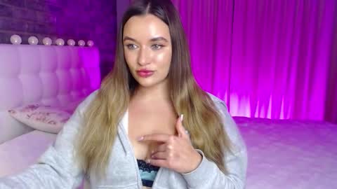 Snapshot of lollidoli__ chatting on February 2026 05:29:01 PM Victoria online show from February 2026 05:29:01 PM