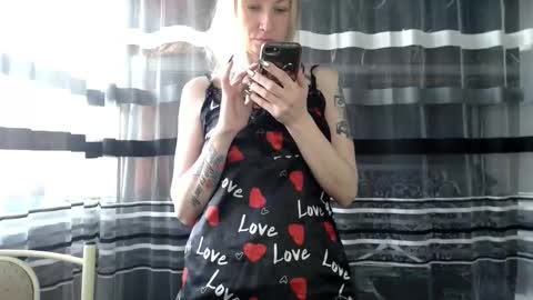 Snapshot of lollifox_1 chatting on October 2025 05:57:02 AM Lisa online show from October 2025 05:57:02 AM