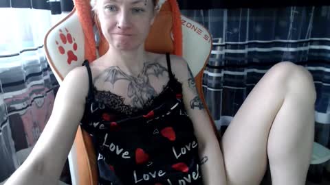 Snapshot of lollifox_1 chatting on February 2026 07:40:01 AM Lisa online show from February 2026 07:40:01 AM