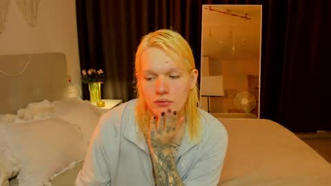Snapshot of lollita_morgan chatting on March 2026 05:51:02 AM lollita online show from March 2026 05:51:02 AM