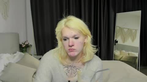 Snapshot of lollita_morgan chatting on April 2026 05:51:02 AM lollita online show from April 2026 05:51:02 AM