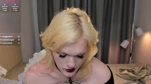 Snapshot of lollita_morgan chatting on April 2026 12:51:02 PM lollita online show from April 2026 12:51:02 PM