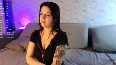 Alex online show from October 2025 07:44:02 PM