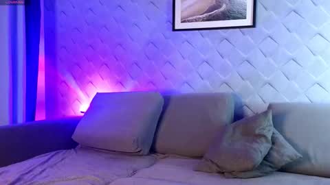 Alex online show from November 2025 07:36:02 PM