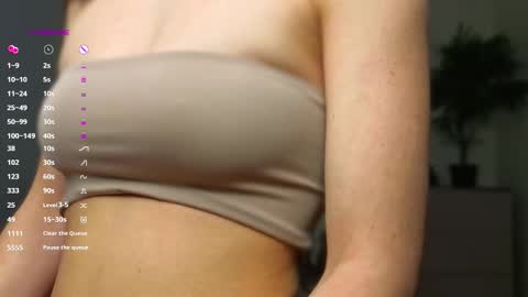 Snapshot of lolly_poppi chatting on November 2025 03:34:02 PM lolly_poppi online show from November 2025 03:34:02 PM