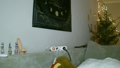 Lilly online show from January 2025 04:31:02 AM