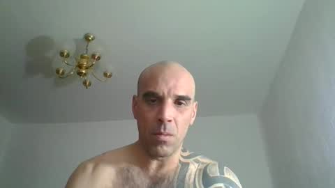 Snapshot of lolotatto chatting on April 2026 10:27:01 AM lolotatto online show from April 2026 10:27:01 AM