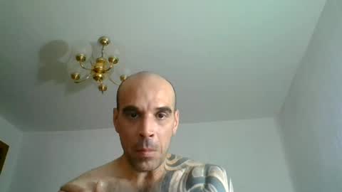 Snapshot of lolotatto chatting on June 2026 06:40:01 PM lolotatto online show from June 2026 06:40:01 PM
