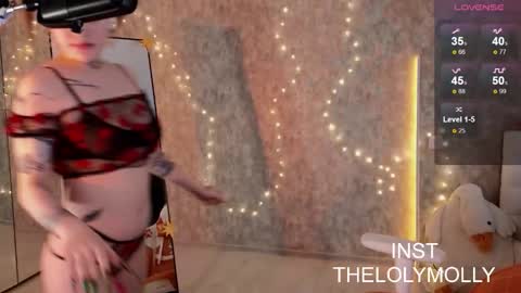 Molli online show from November 2025 10:10:02 AM