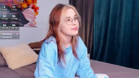 Snapshot of lonagass chatting on October 2025 07:03:01 PM Lona online show from October 2025 07:03:01 PM