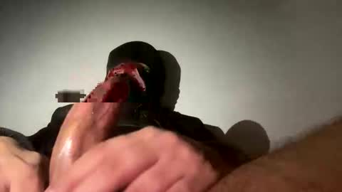 Snapshot of londonluxelad chatting on February 2026 02:56:01 AM londonluxelad online show from February 2026 02:56:01 AM