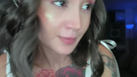 Snapshot of lonelly_lolly98 chatting on January 2025 01:06:01 AM SABRINA online show from January 2025 01:06:01 AM
