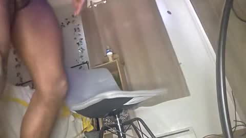 Snapshot of longbbc719 chatting on March 2026 08:50:01 PM longbbc719 online show from March 2026 08:50:01 PM