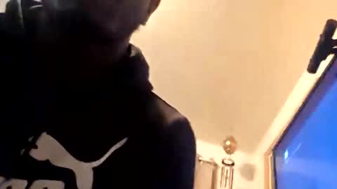 Snapshot of longbbc719 chatting on March 2026 06:03:02 AM longbbc719 online show from March 2026 06:03:02 AM