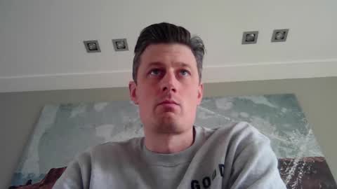 longdutch85 online show from February 2026 11:48:01 AM